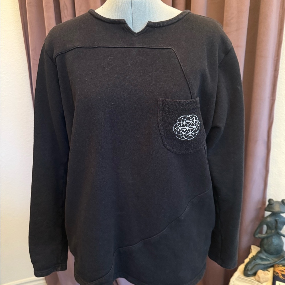 Black Crew Neck Sweater with Pocket